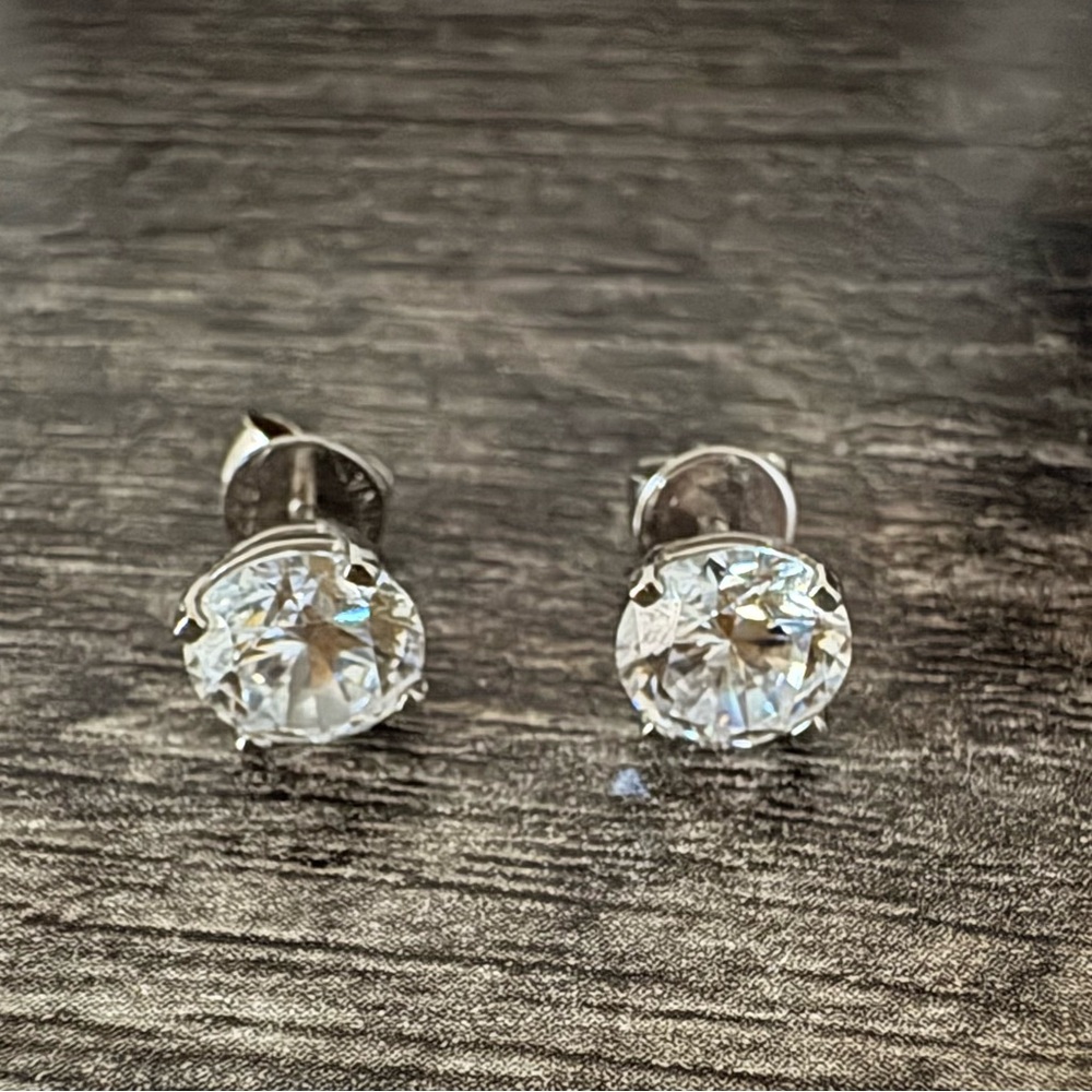 Elegant Stud Earrings